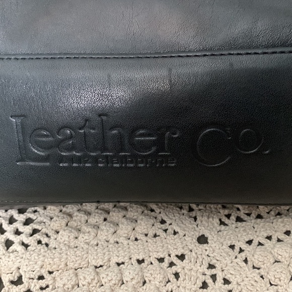 The Leather Co. Liz Claiborne Black Leather Shoulder Bag #124 - Picture 8 of 15